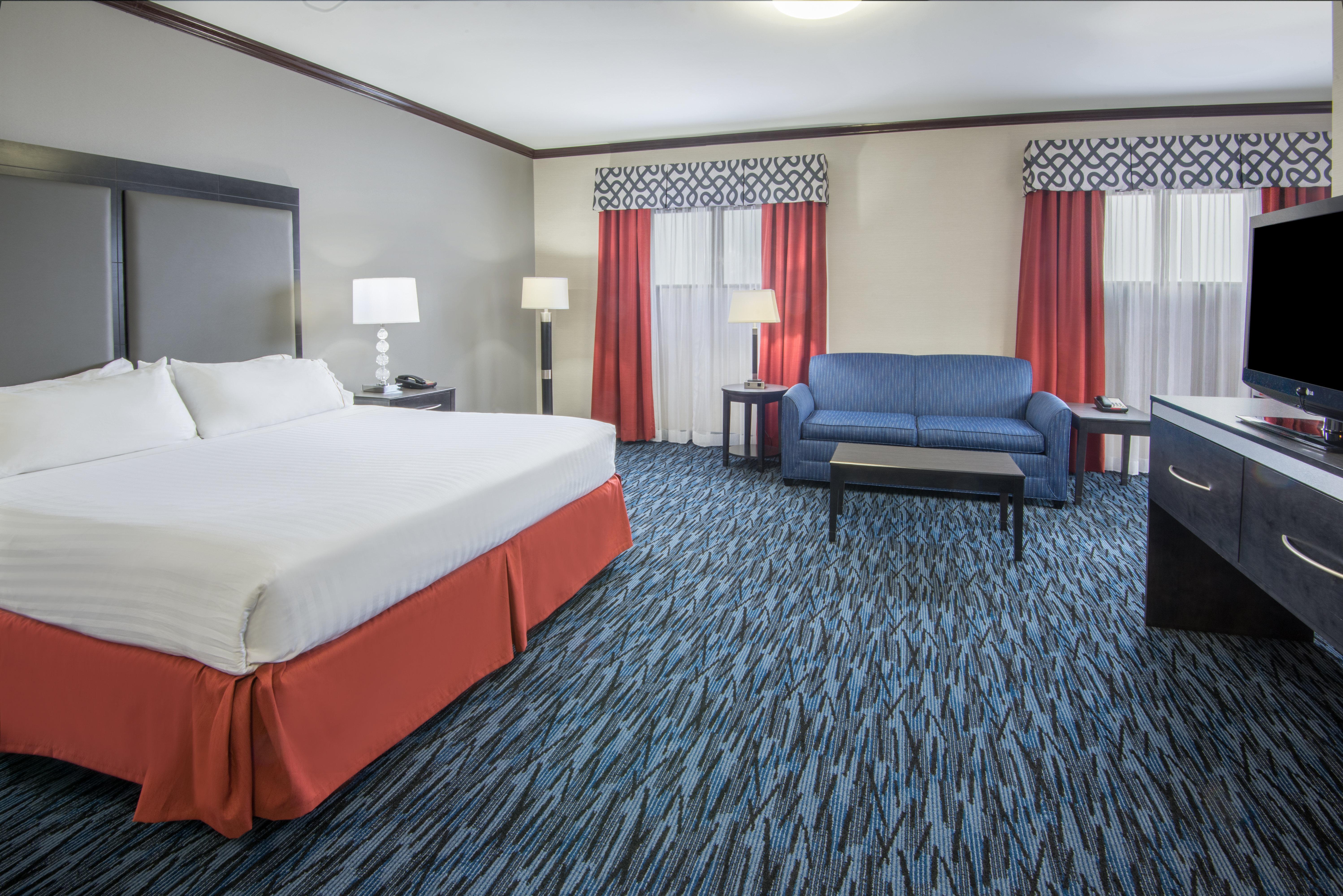 Holiday Inn Express Cleveland Airport - Brook Park, An Ihg Hotel מראה חיצוני תמונה