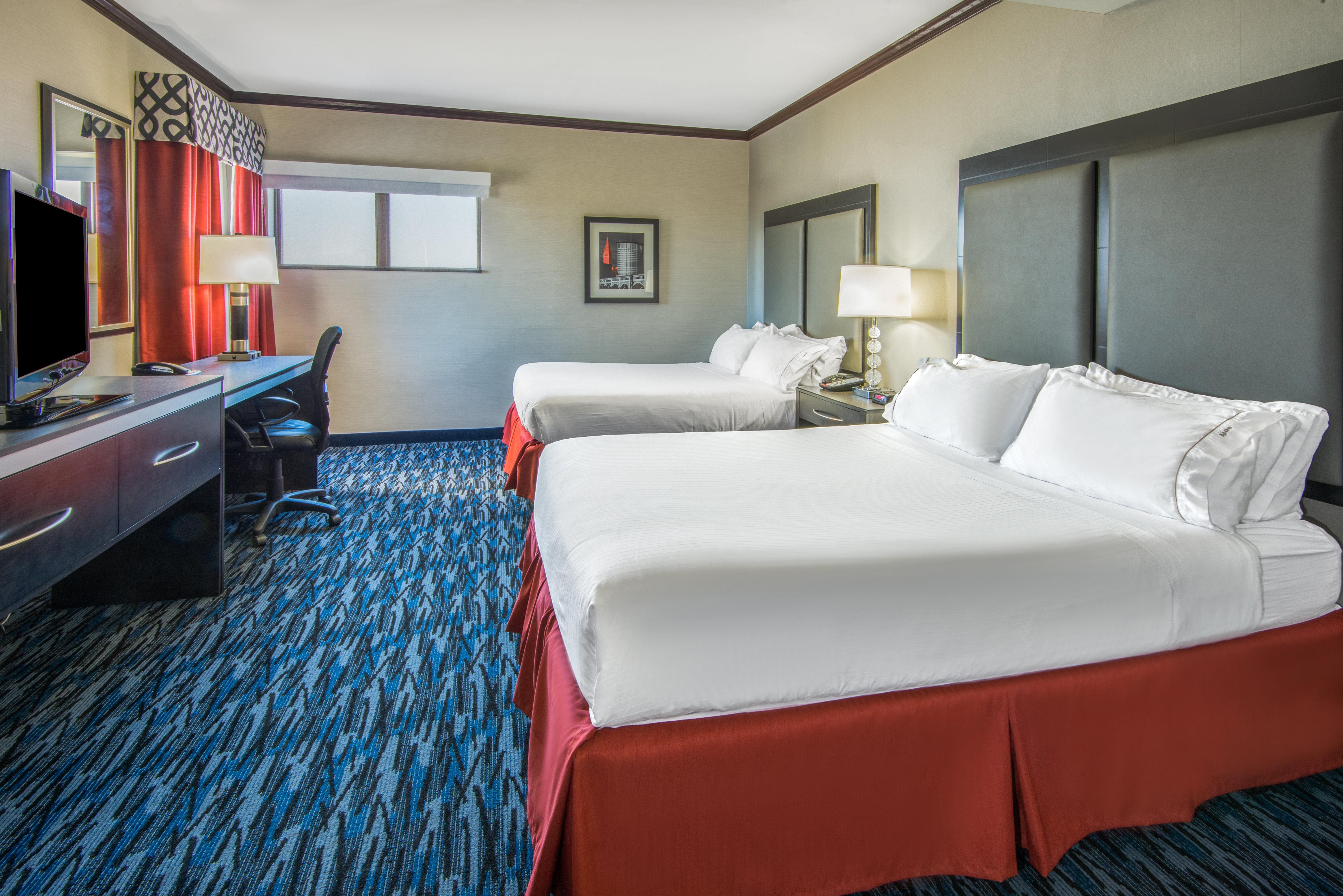 Holiday Inn Express Cleveland Airport - Brook Park, An Ihg Hotel מראה חיצוני תמונה